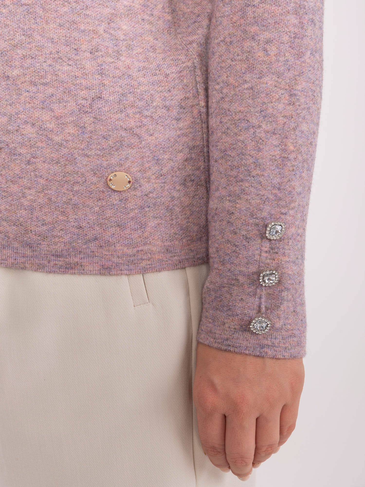 Jasnoróżowy melanżowy sweter plus size