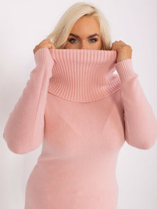 Jasnoróżowy sweter plus size ze ściągaczami
