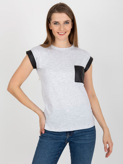 Jasnoszary melanżowy bawełniany t-shirt z kieszenią