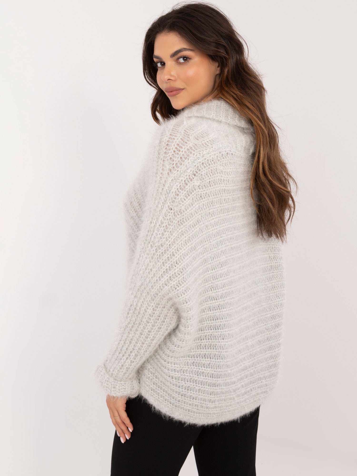 OCH BELLA Jasnoszary rozpinany sweter oversize