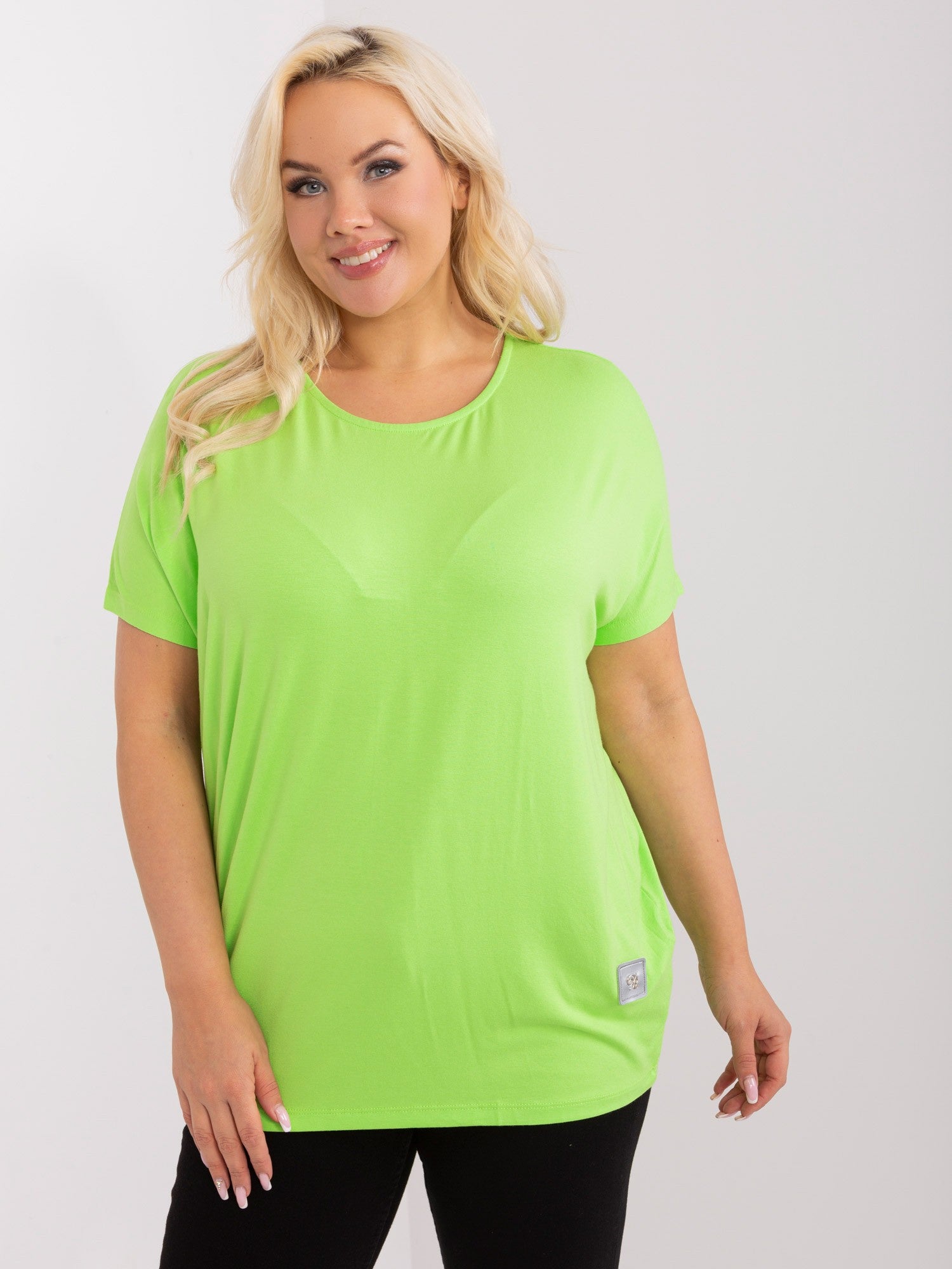 Jasnozielona bluzka plus size z okrągłym dekoltem