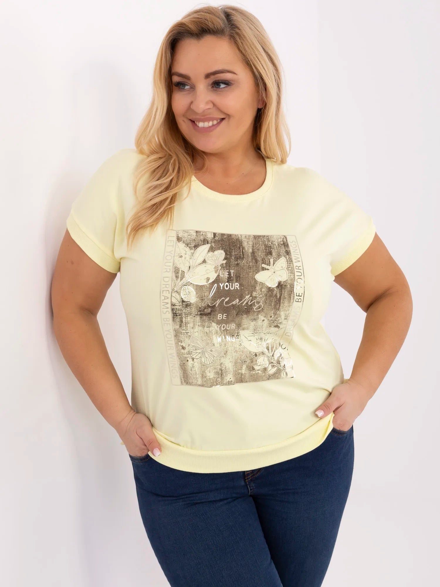 Jasnożółta damska bluzka plus size z napisami