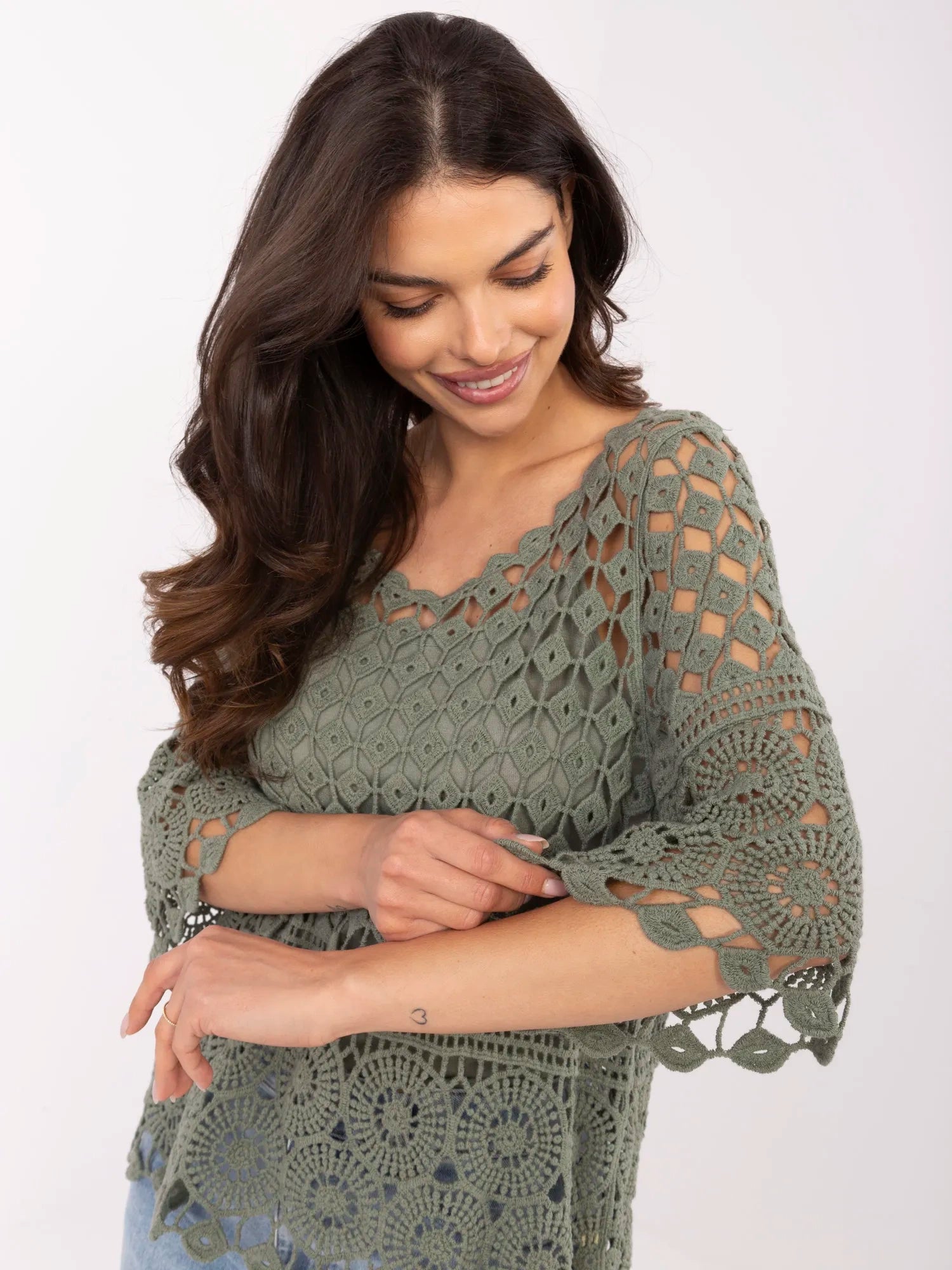 Khaki ażurowa bluzka boho na lato