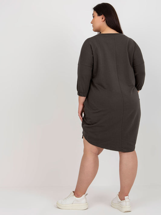 Khaki dresowa sukienka plus size na co dzień