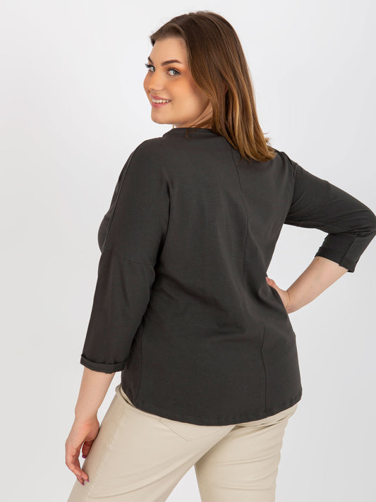 Khaki bluzka plus size z nadrukiem i rękawem 3/4