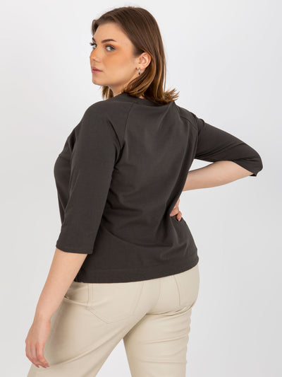 Khaki bluzka plus size z nadrukiem i dżetami