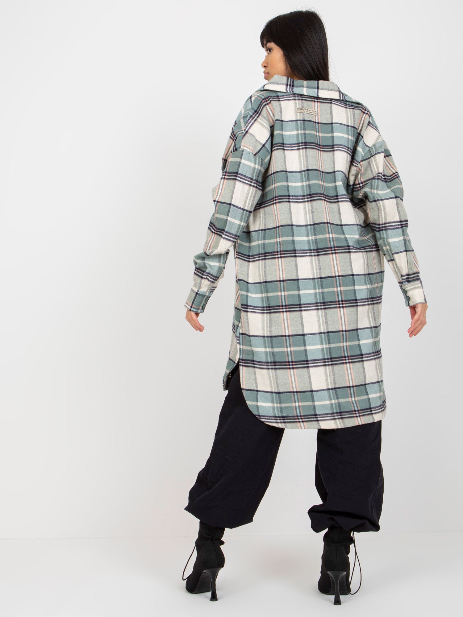 Khaki luźna koszula długa w kratę STITCH & SOUL