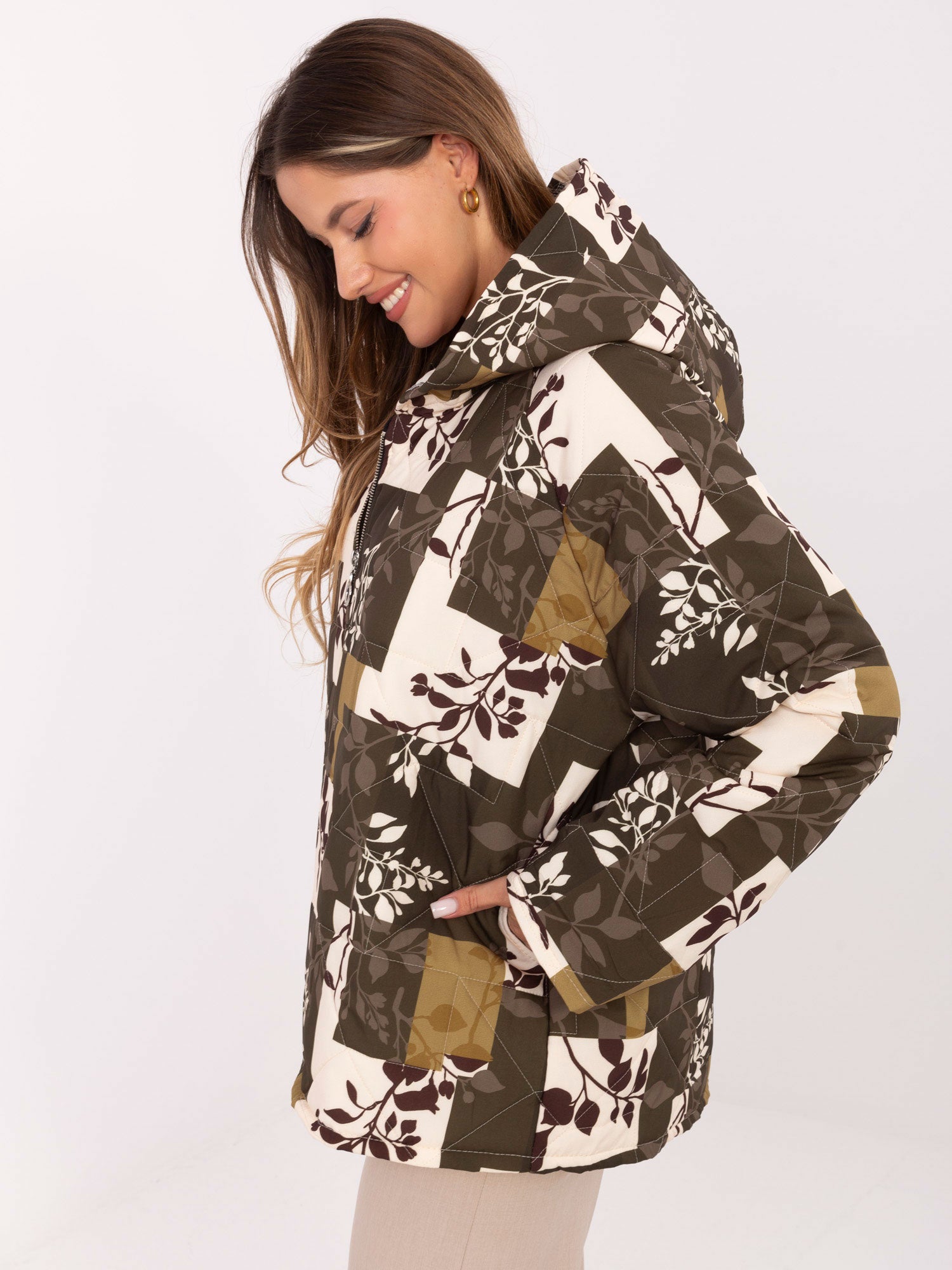 Khaki damska kurtka oversize z kieszeniami