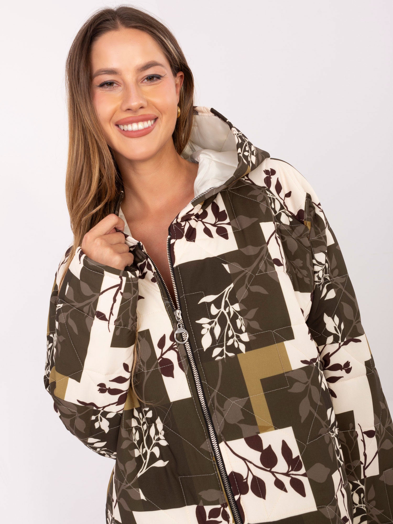 Khaki damska kurtka oversize z kieszeniami