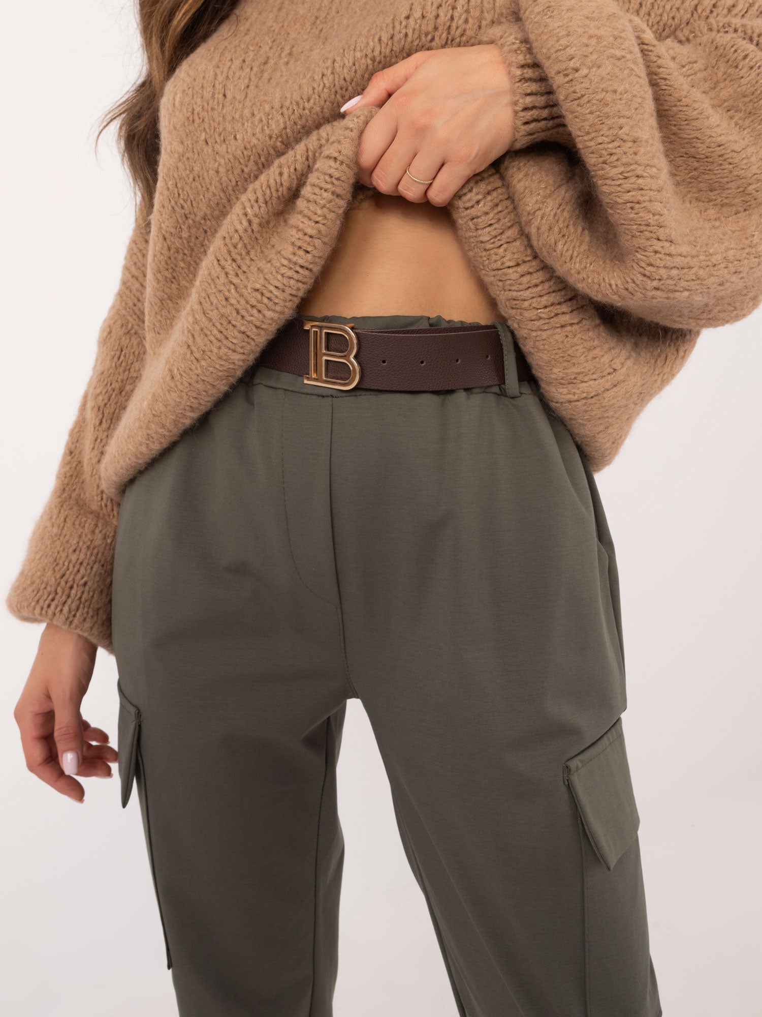 OCH BELLA Khaki damskie spodnie cargo z paskiem
