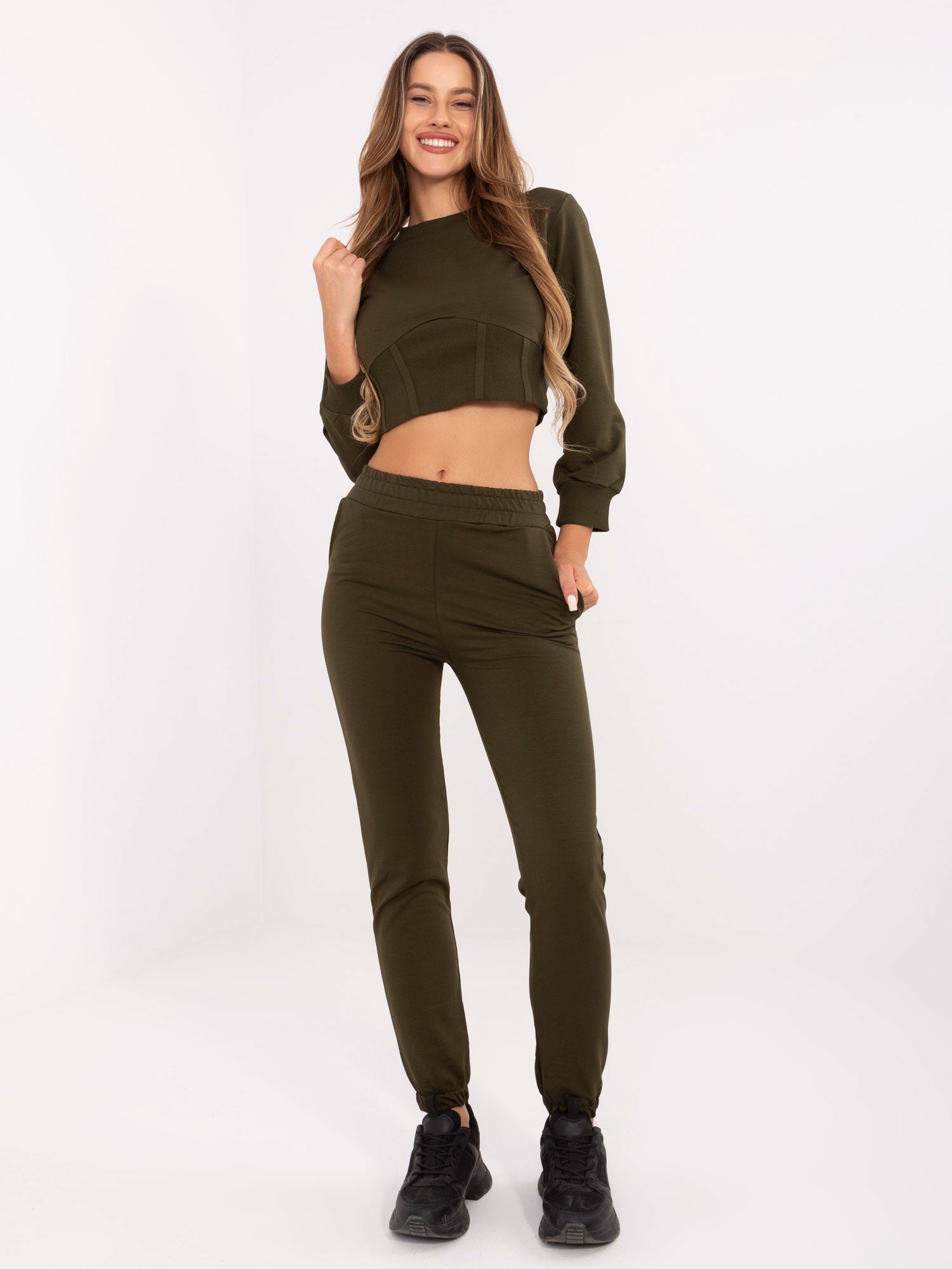 RUE PARIS Khaki dresowy komplet z krótką bluzą