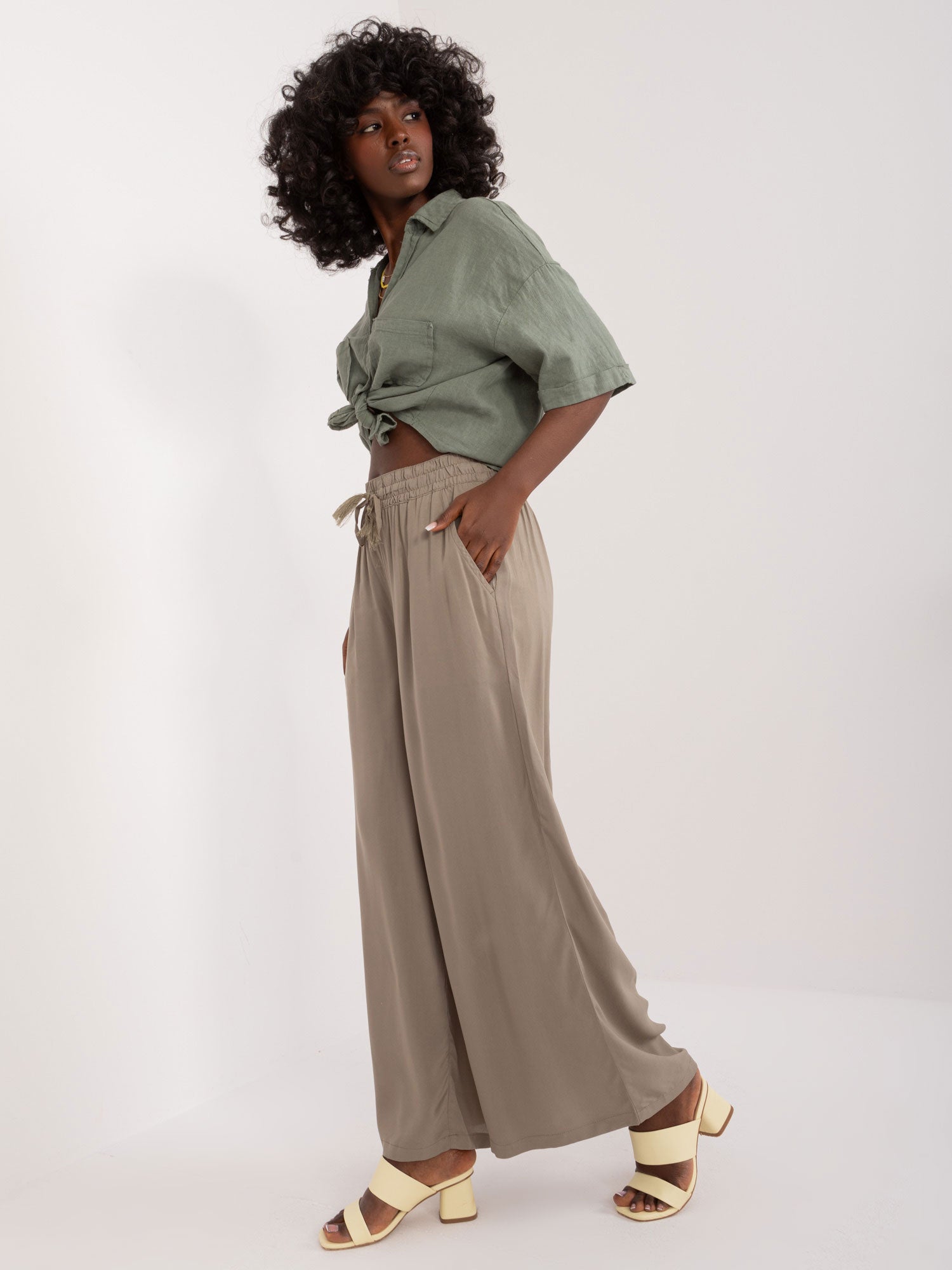 Khaki luźne spodnie wide leg SUBLEVEL