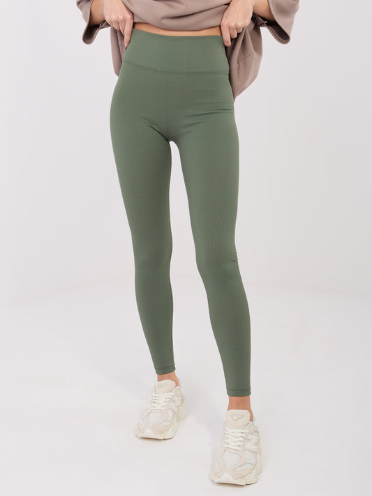 Khaki prążkowane legginsy z napisem z tyłu