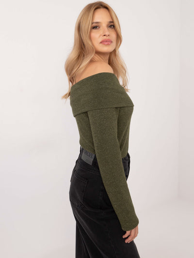 Khaki przylegający sweter hiszpanka z wiskozy