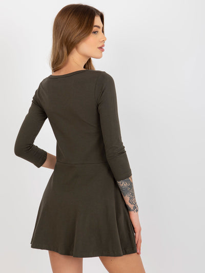 Khaki rozkloszowana mini sukienka basic z kieszeniami