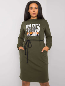 Khaki sukienka plus size z nadrukiem