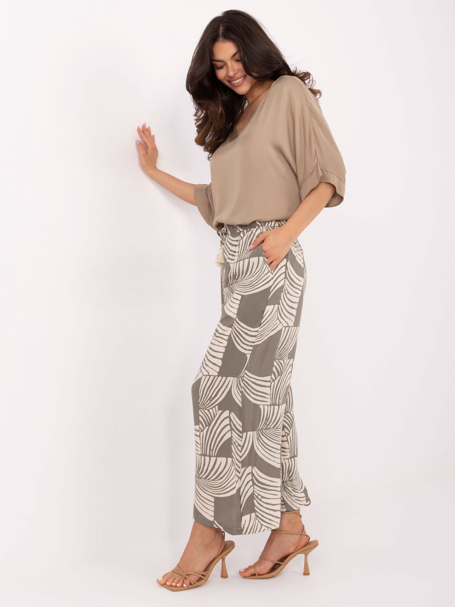 SUBLEVEL Khaki letnie spodnie z nadrukiem