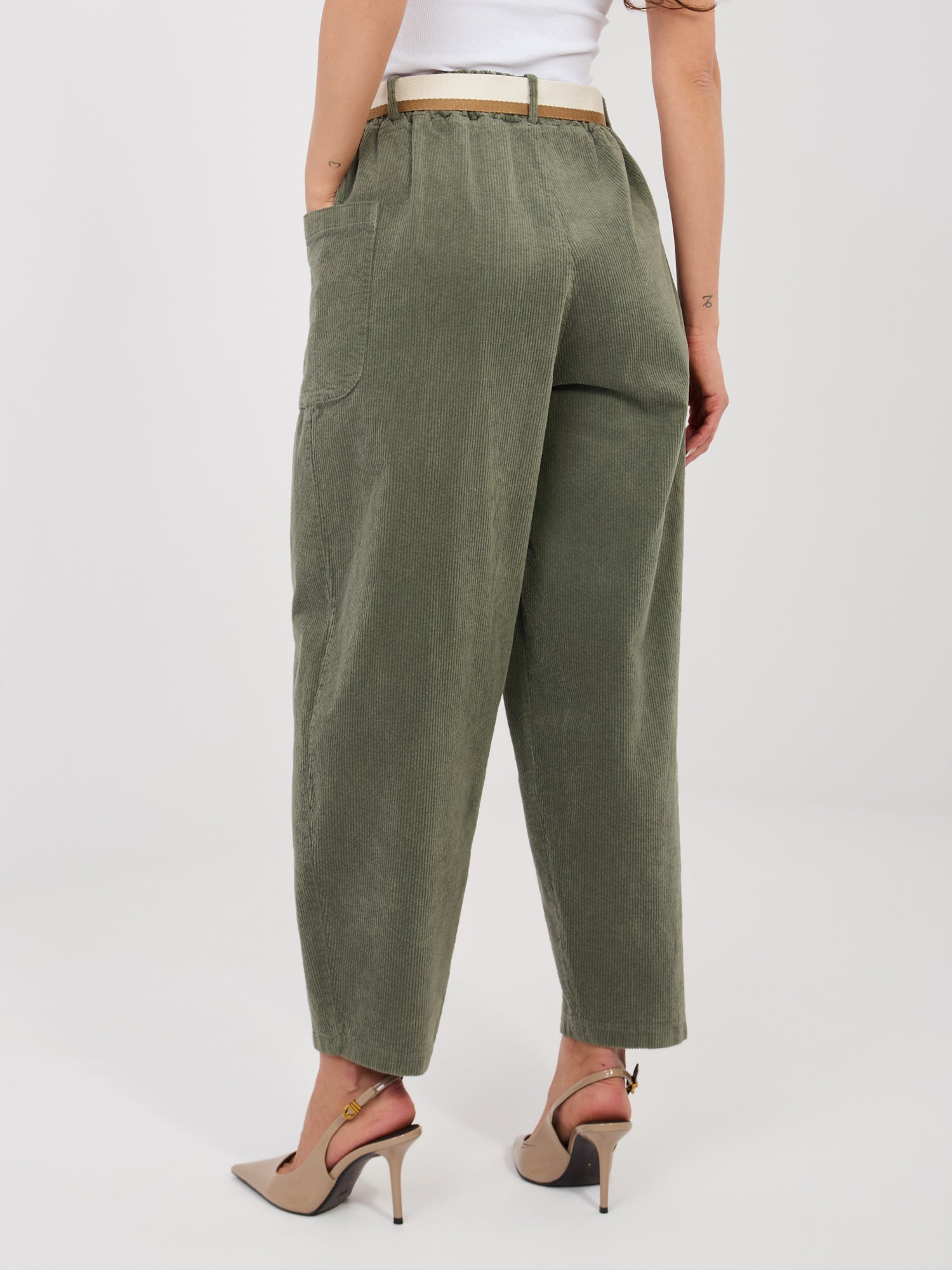 RUE PARIS Khaki sztruksowe spodnie marchewki