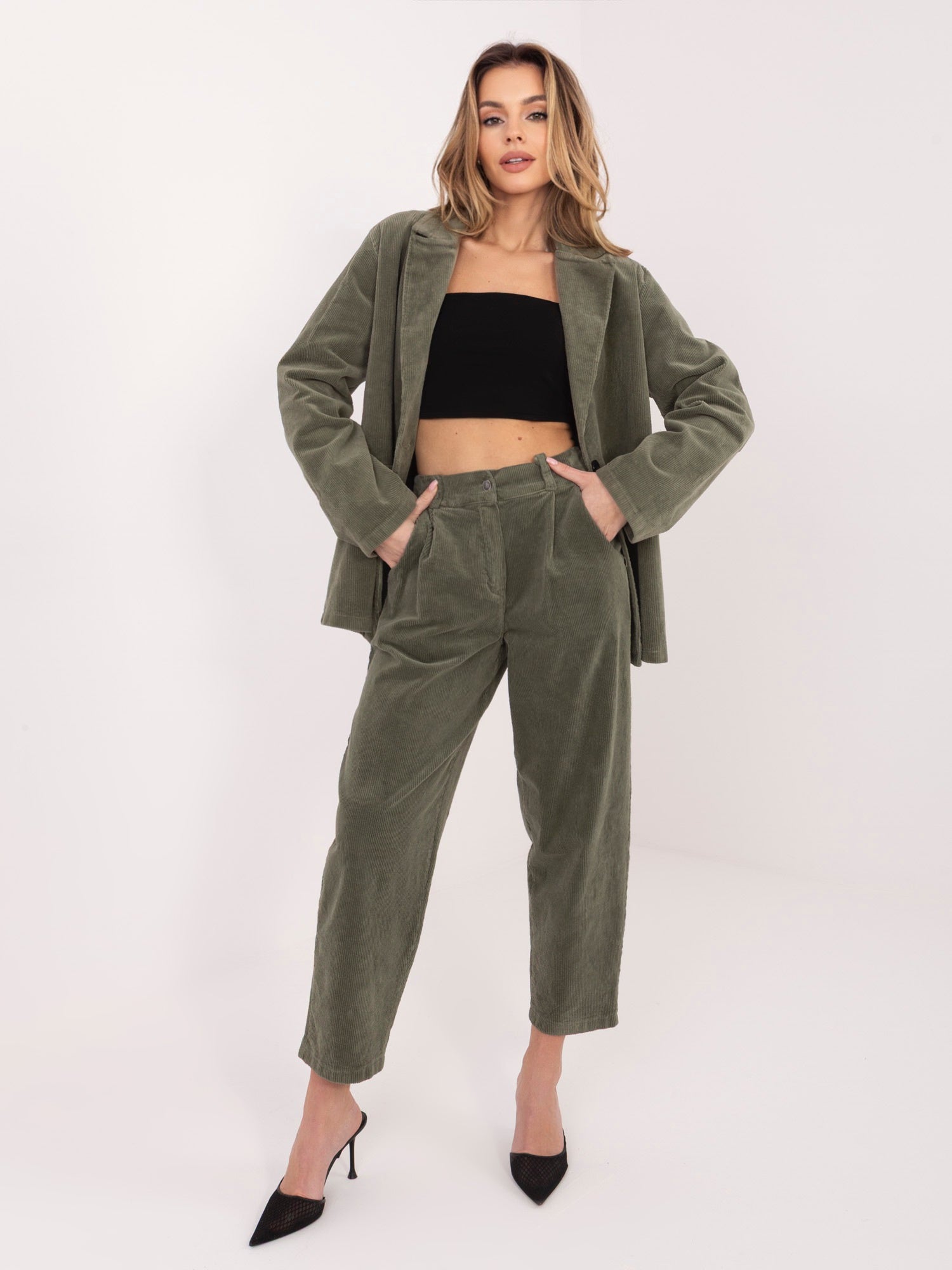 RUE PARIS Khaki sztruksowe spodnie carrot z bawełny