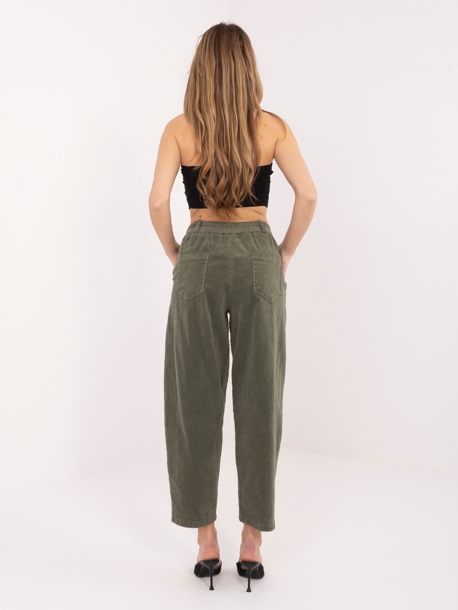 RUE PARIS Khaki sztruksowe spodnie carrot z bawełny