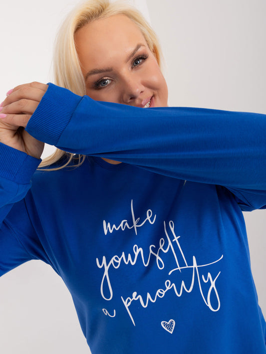 Kobaltowa bawełniana bluzka plus size z napisem