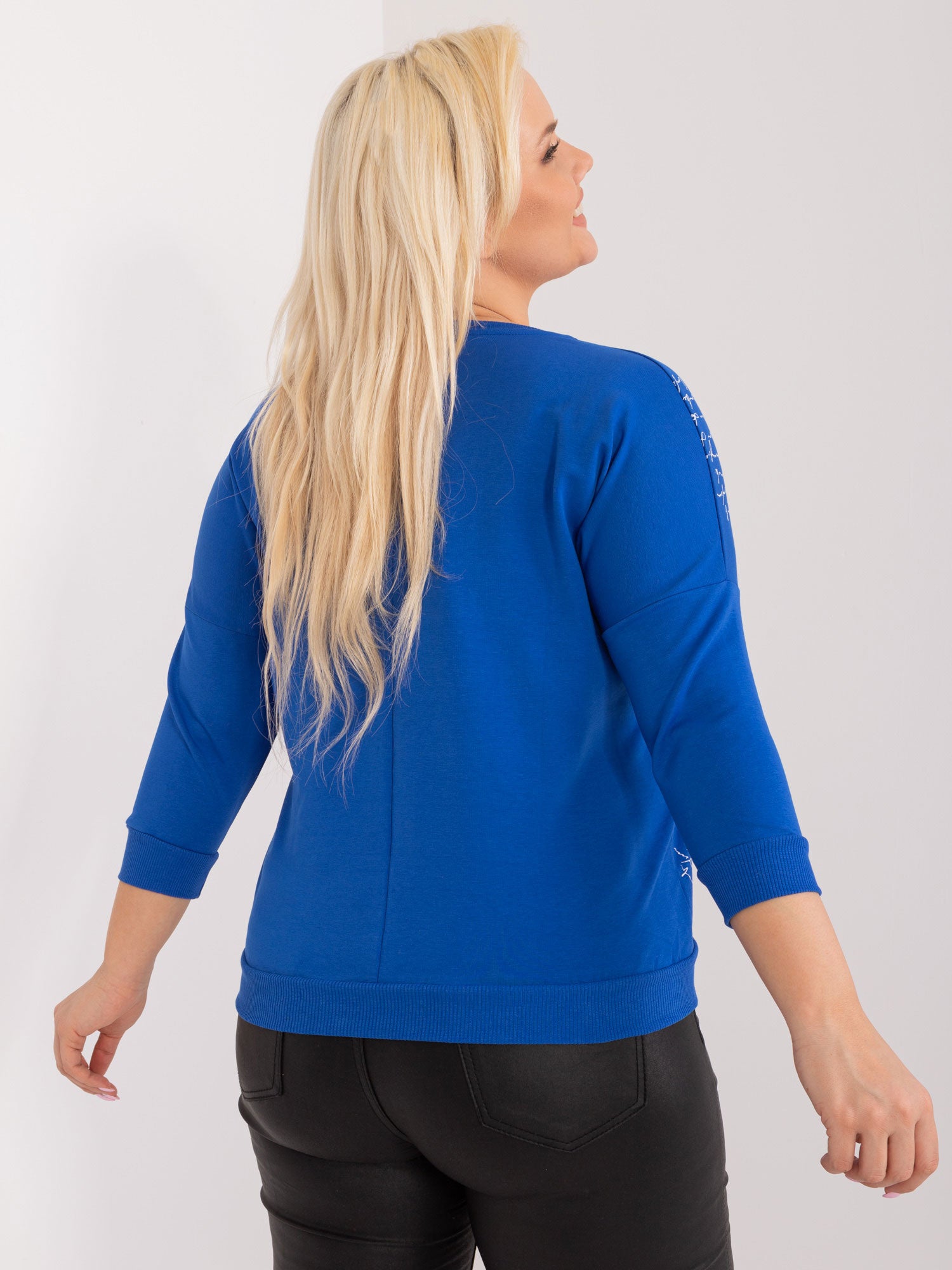 Kobaltowa damska bluzka plus size z bawełny