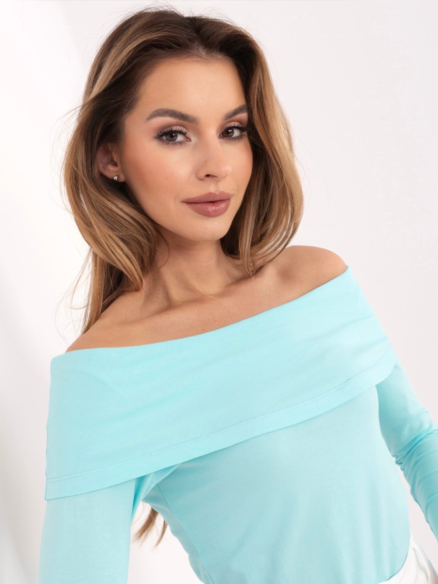 RUE PARIS Miętowa bluzka hiszpanka basic z bawełny