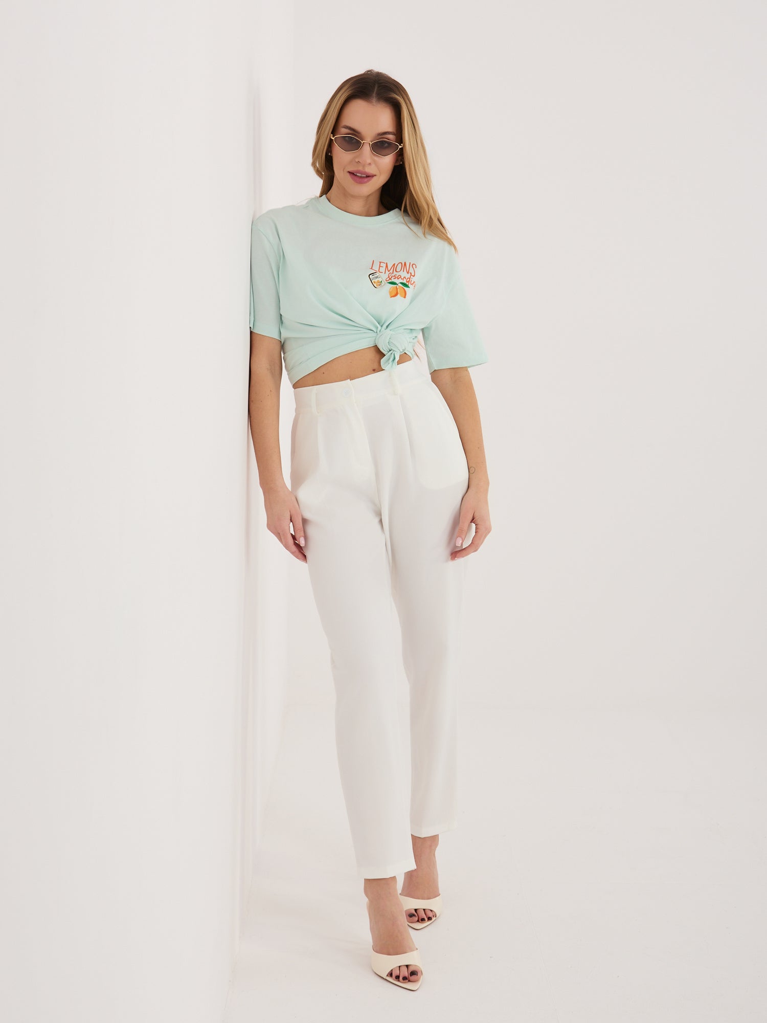 SUBLEVEL Miętowy damski t-shirt z letnim nadrukiem