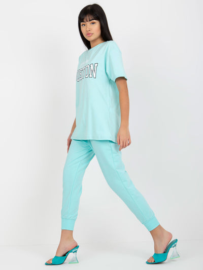 Miętowy luźny t-shirt z nadrukiem
