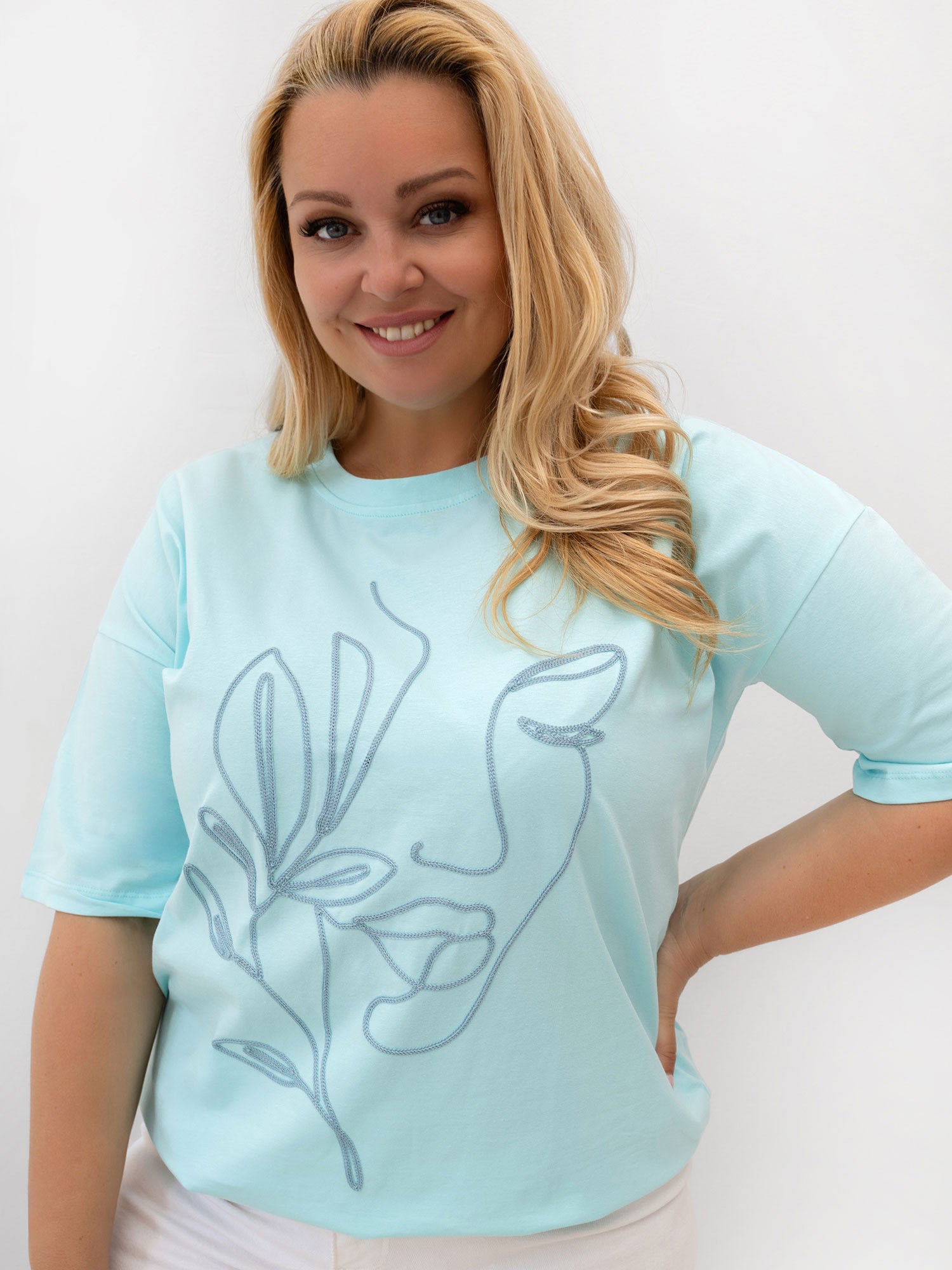 Miętowy damski t-shirt plus size z bawełny