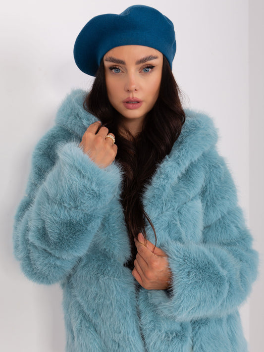 Morski beret damski z dzianiny