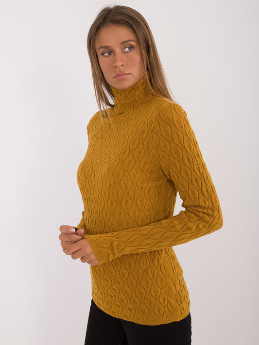 Musztardowy damski sweter golf w ażurowy wzór