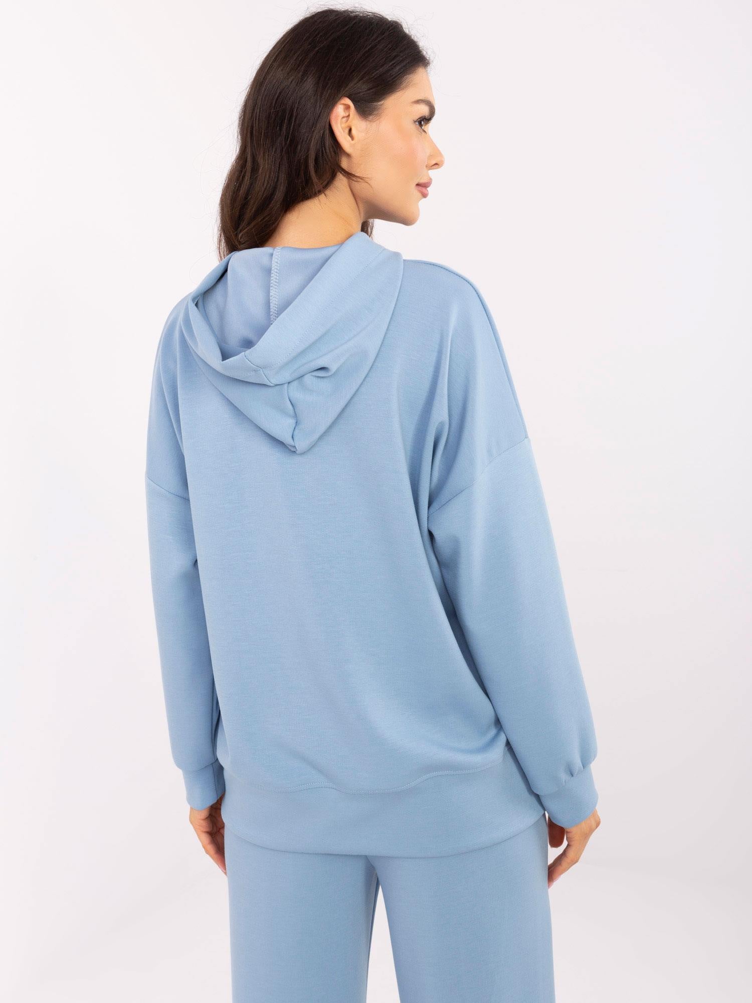 Niebieska damska bluza hoodie z naszywkami