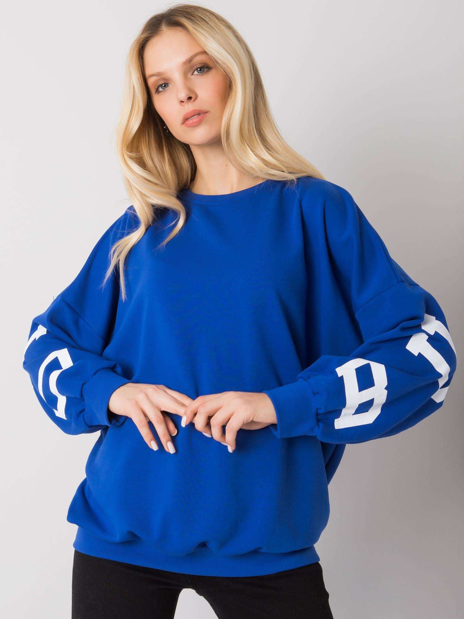 Niebieska bluza bez kaptura