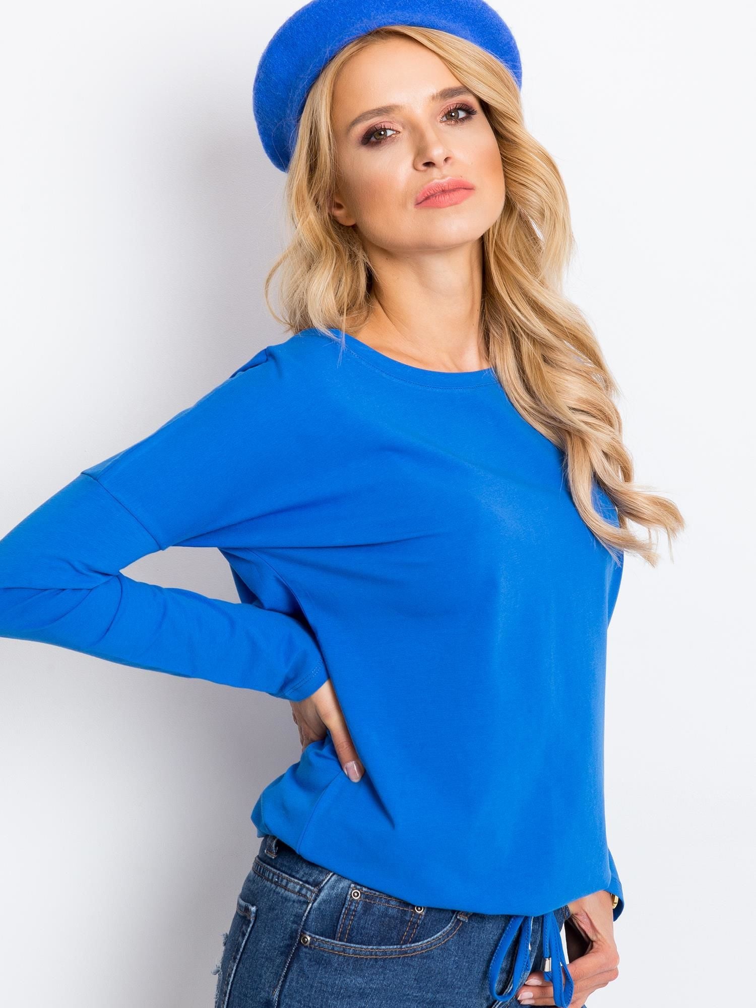 Niebieska bluzka basic z długim rękawem
