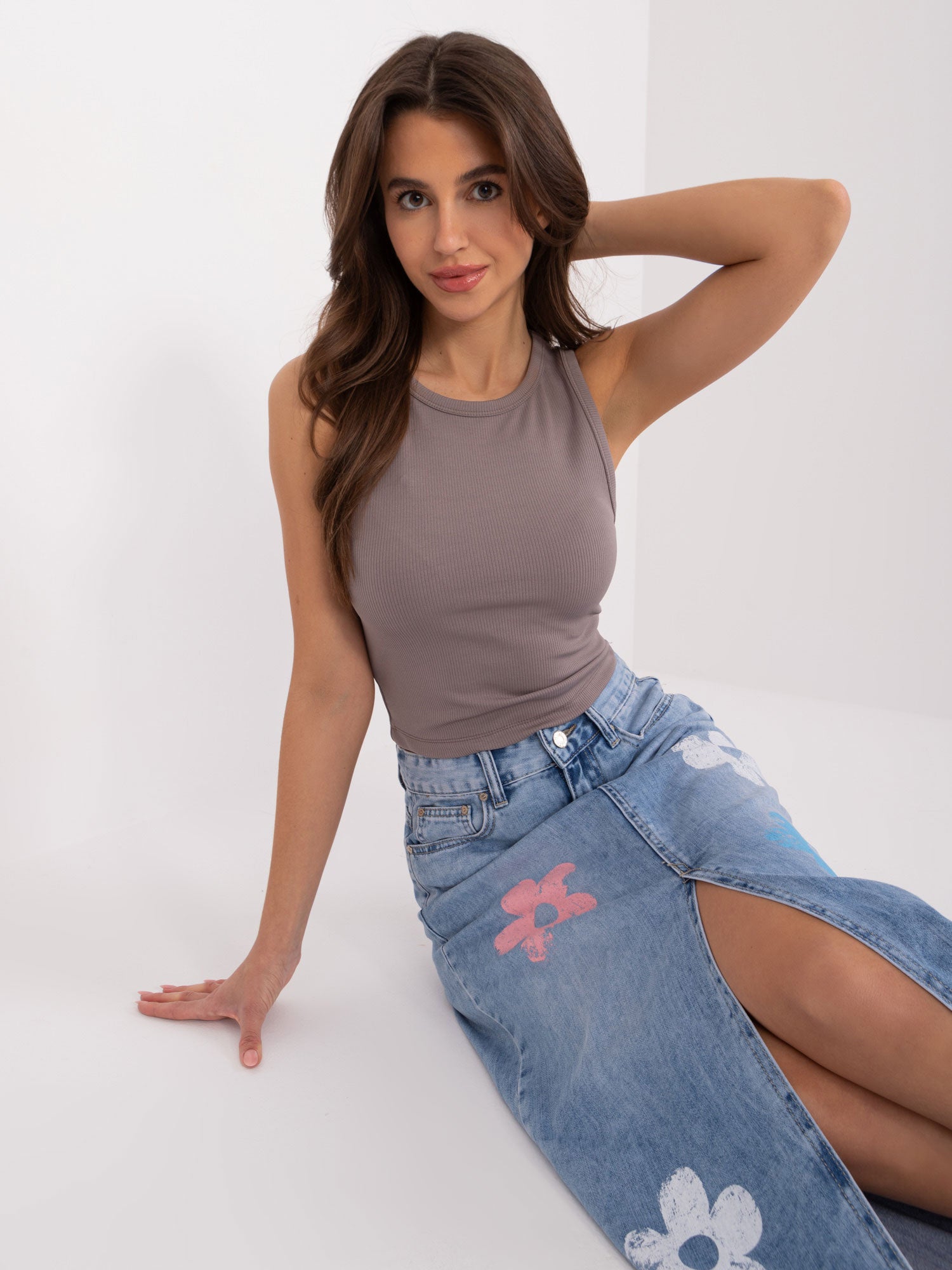 Niebieska midi spódnica jeansowa z nadrukiem