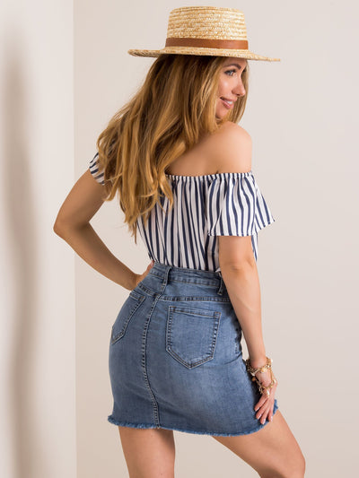 Niebieska spódnica jeansowa mini