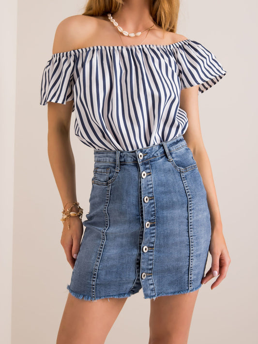 Niebieska spódnica jeansowa mini