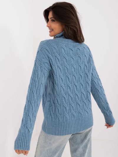 Niebieski damski sweter golf w warkocze