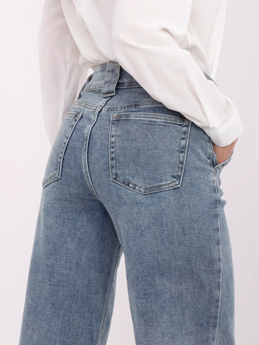 Niebieskie długie jeansy damskie dad fit