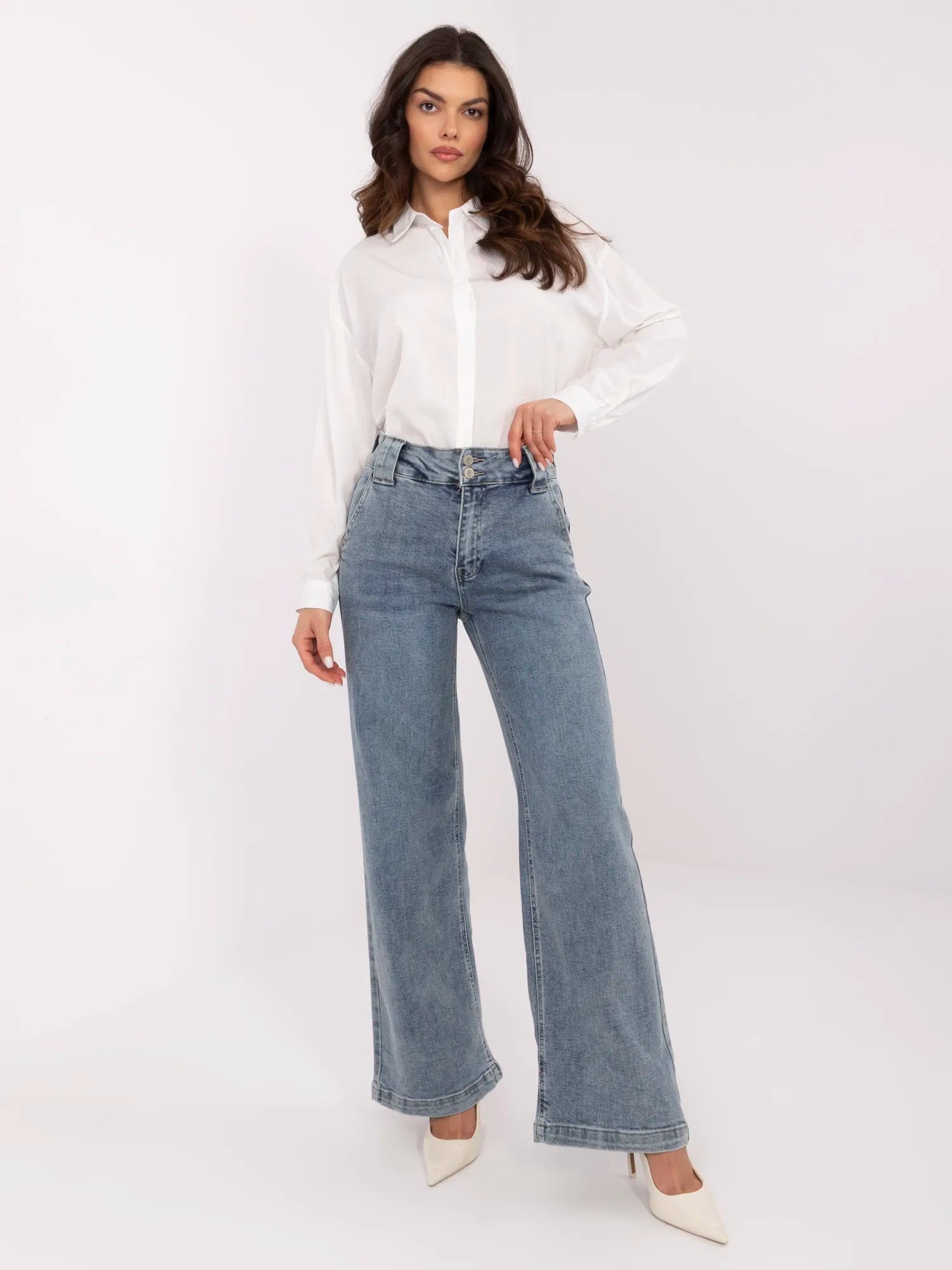 Niebieskie długie jeansy damskie dad fit