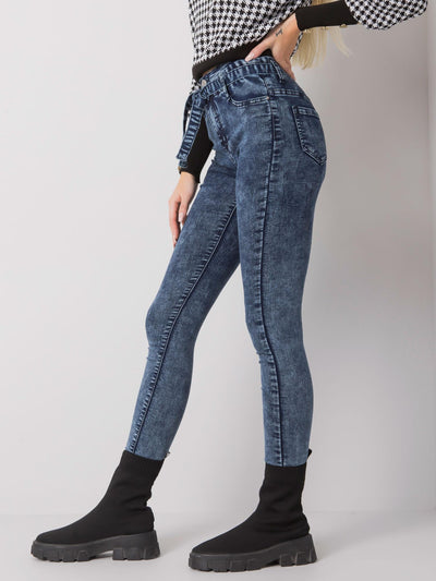 Niebieskie jeansy slim fit z paskiem
