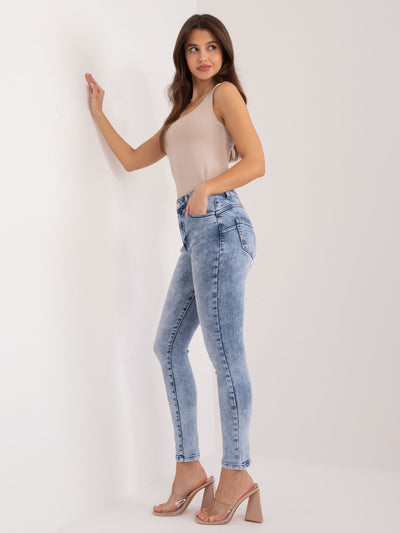 Niebieskie jeansy damskie skinny