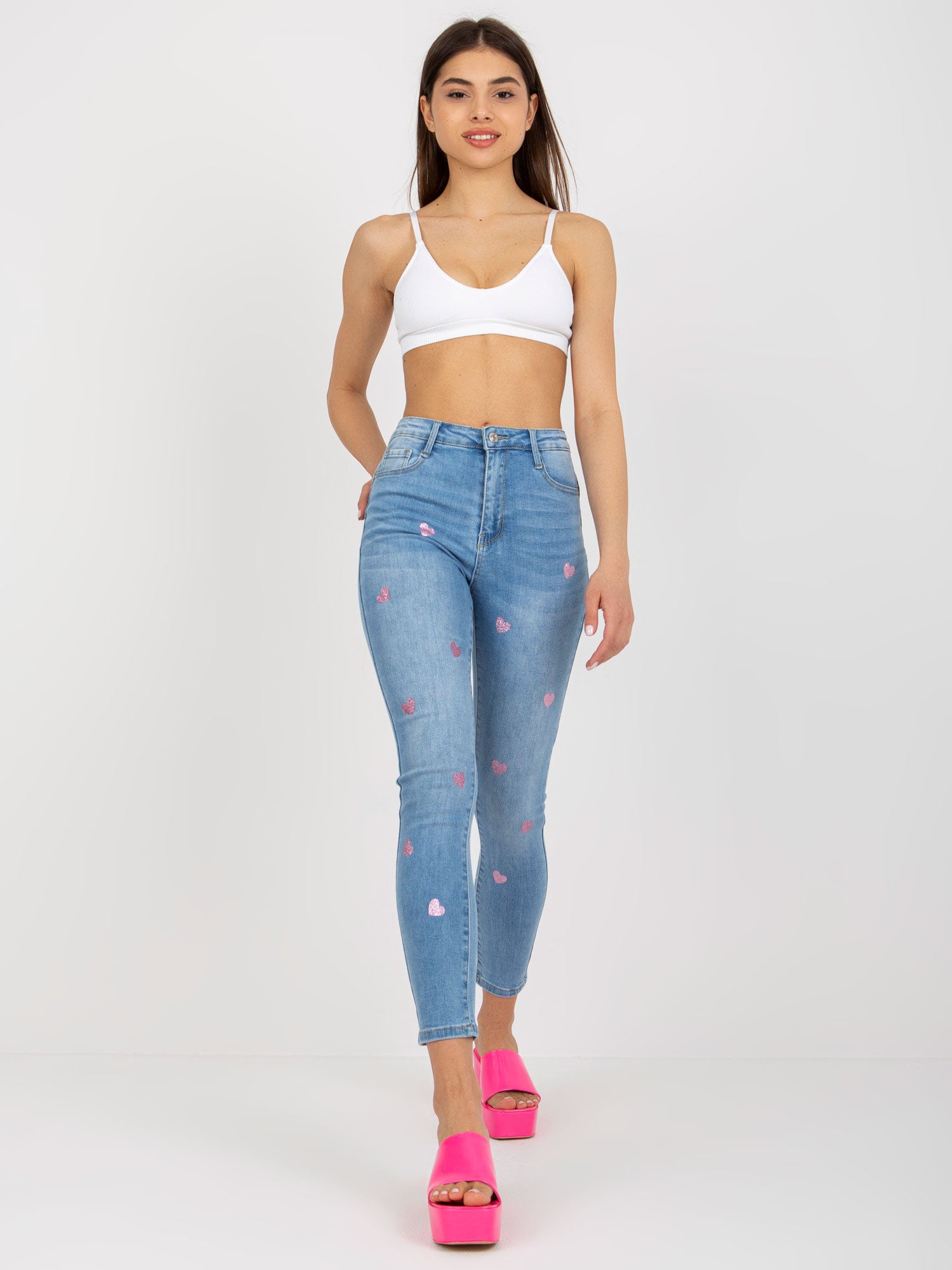 Niebieskie jeansowe rurki damskie