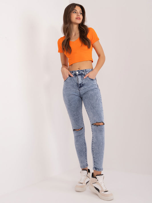 Niebieskie spodnie jeasowe high waist