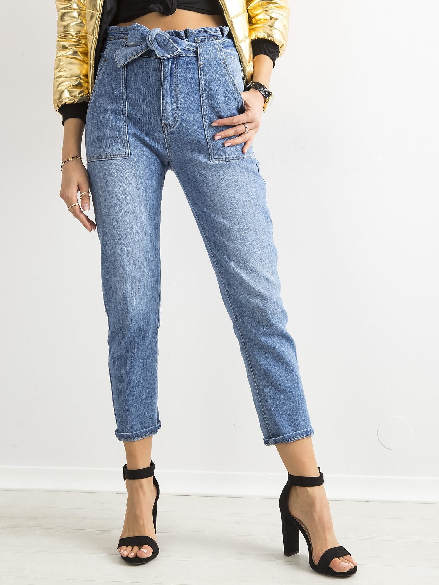 Jeansowe boyfriendy high waist z wiązaniem niebieskie