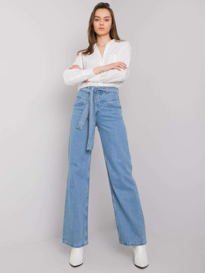 Niebieskie szerokie jeansy damskie