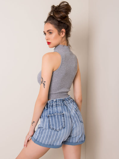 Niebieskie szorty jeansowe w paski