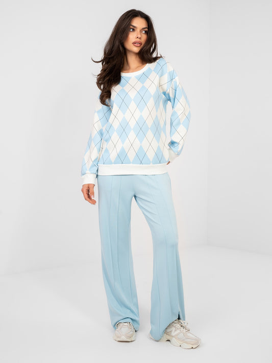 Pastelowa niebieska bluza w geometryczne wzory