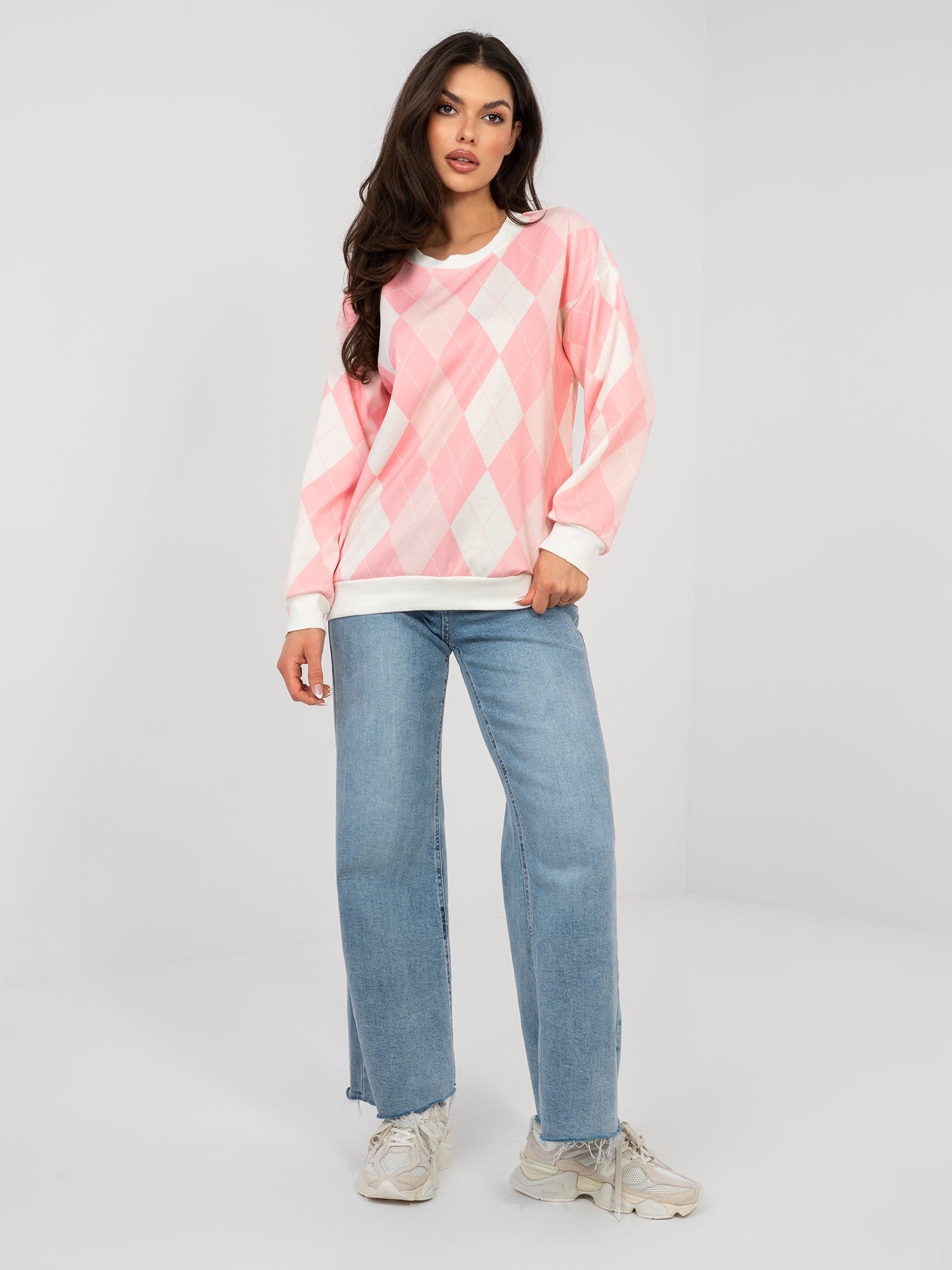 Pastelowa różowa bluza oversize w romby
